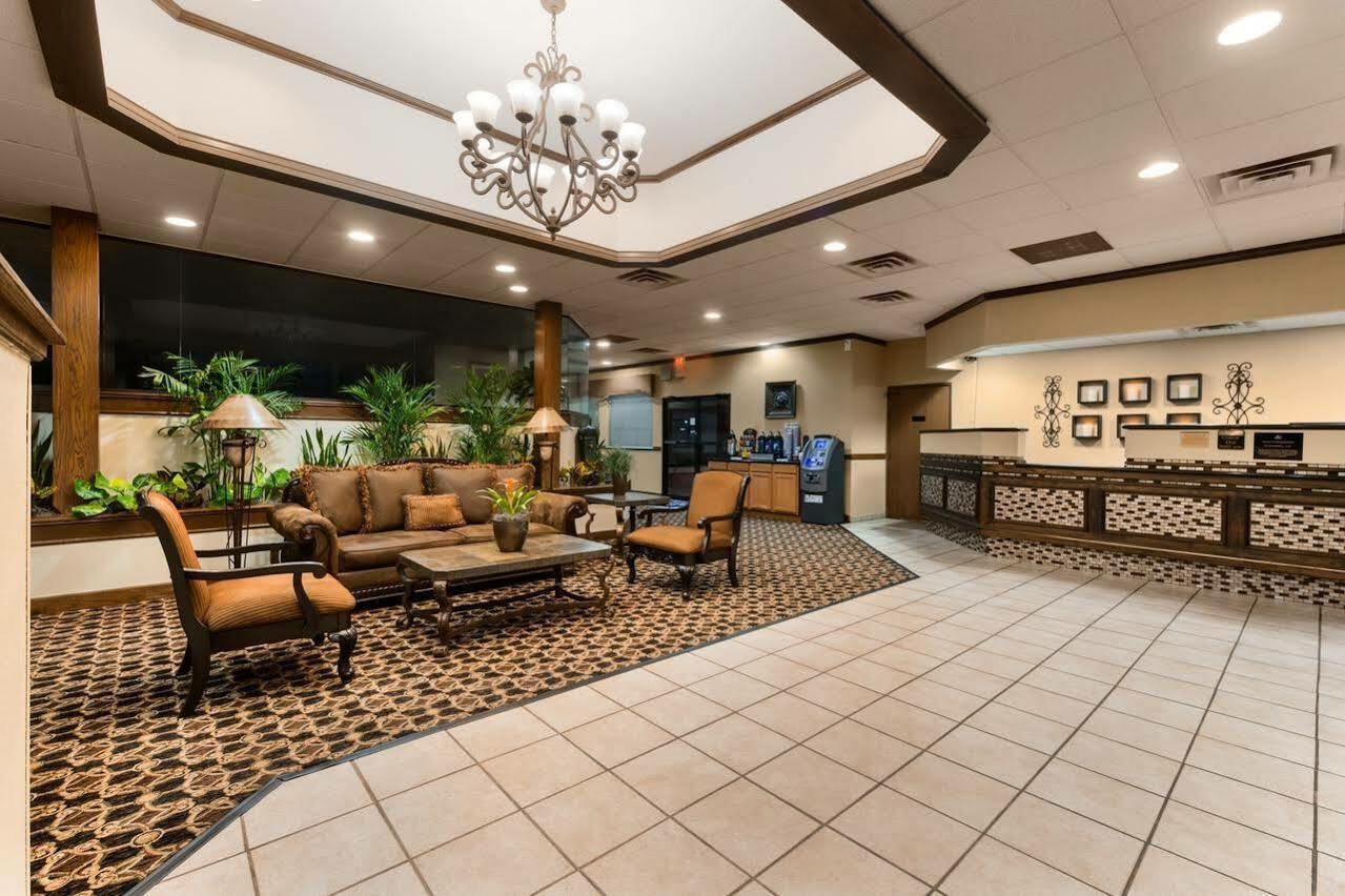 Broadway Inn & Suites Oklahoma City Exterior photo