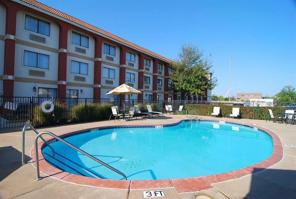 Broadway Inn & Suites Oklahoma City Exterior photo