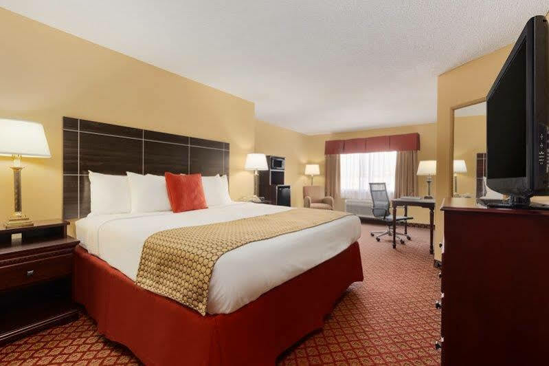 Broadway Inn & Suites Oklahoma City Exterior photo